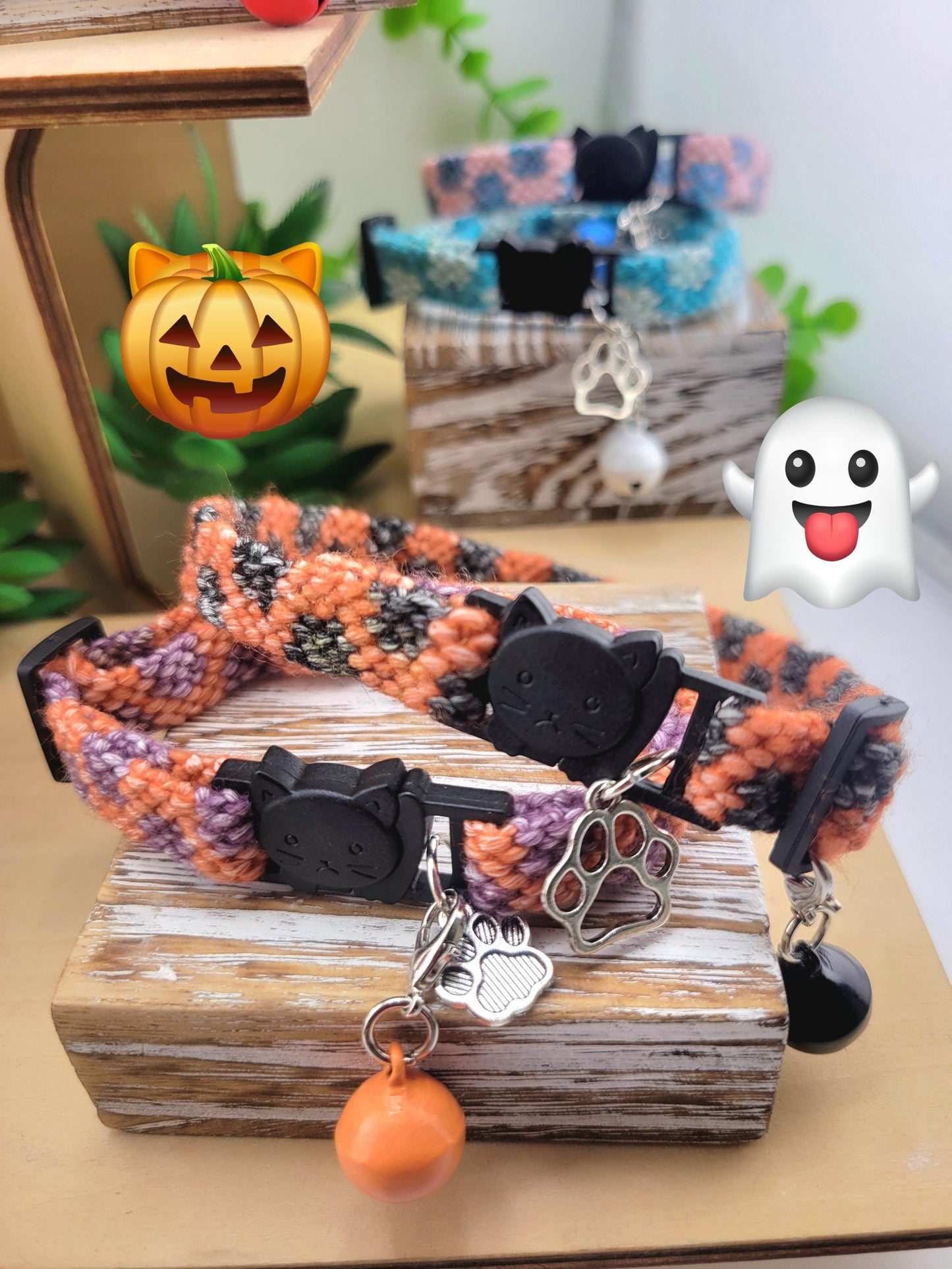 Designer Cat Collar: Woven Breakaway Polka Dots Cat Collars with Charm and Bell, Adjustable 8"-12"[20-30.5cm], Ideal for Girl Cats Male Cats, Kittens Puppies, Made with Soft Cotton, Fits Most Cats,