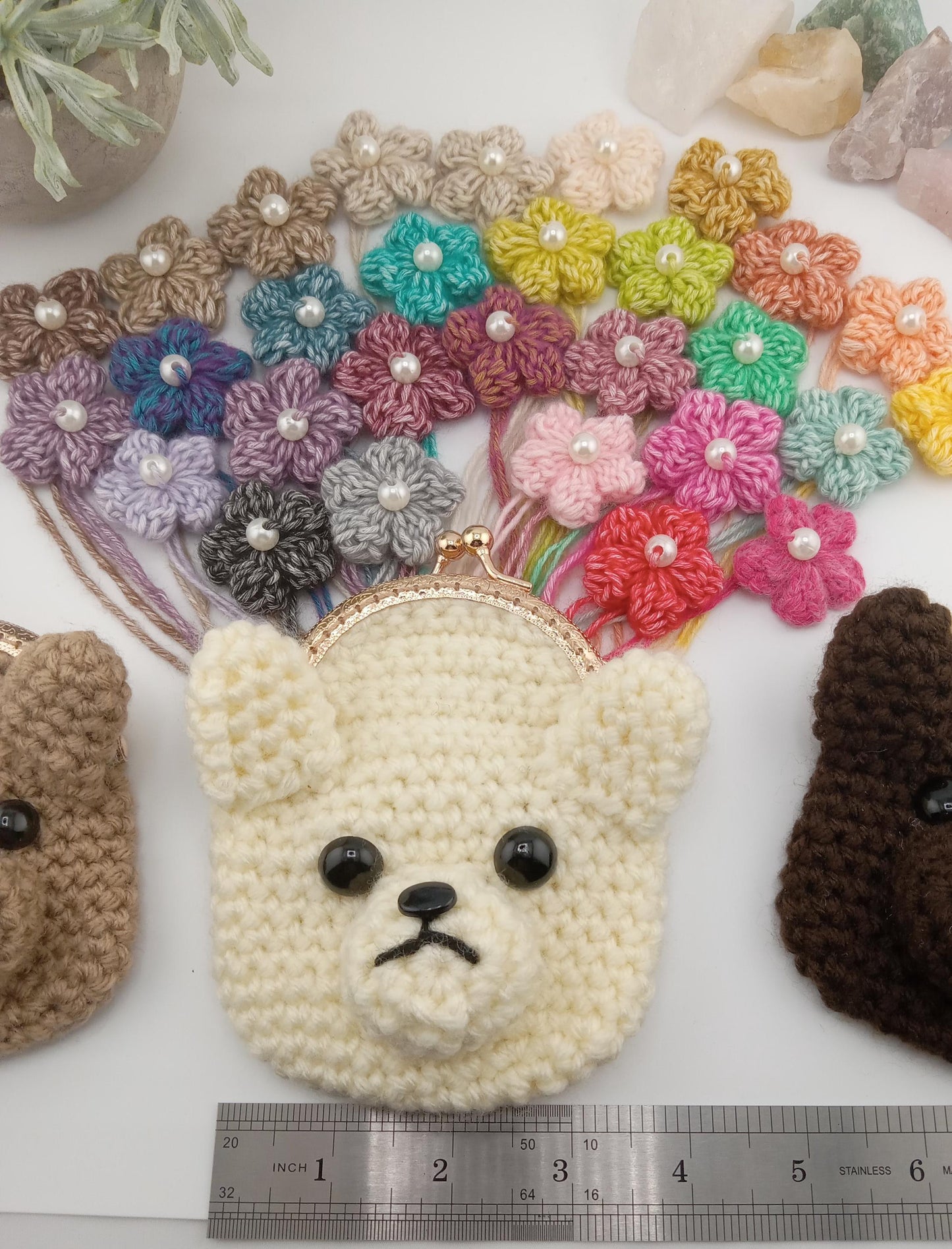 Amigurumi Bear Wallet – Handmade Polar Bear Coin Purse with Flower & Pearl – Cute Crochet Wallet Gift