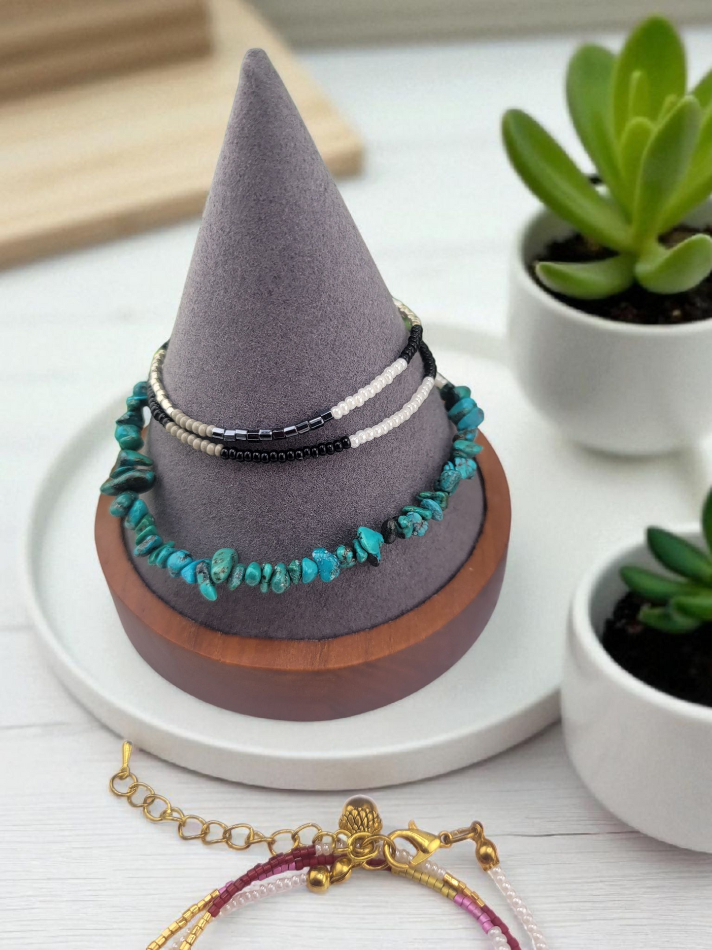 Chip Crystal Gemstone & Miyuki beads Necklace/ Bracelet 2 in 1, Adjustable Chain, Gold acorn charm