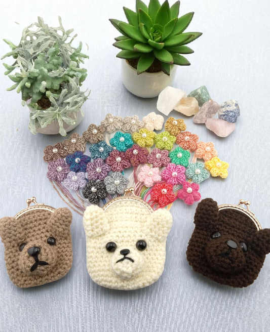Amigurumi Bear Wallet – Handmade Polar Bear Coin Purse with Flower & Pearl – Cute Crochet Wallet Gift