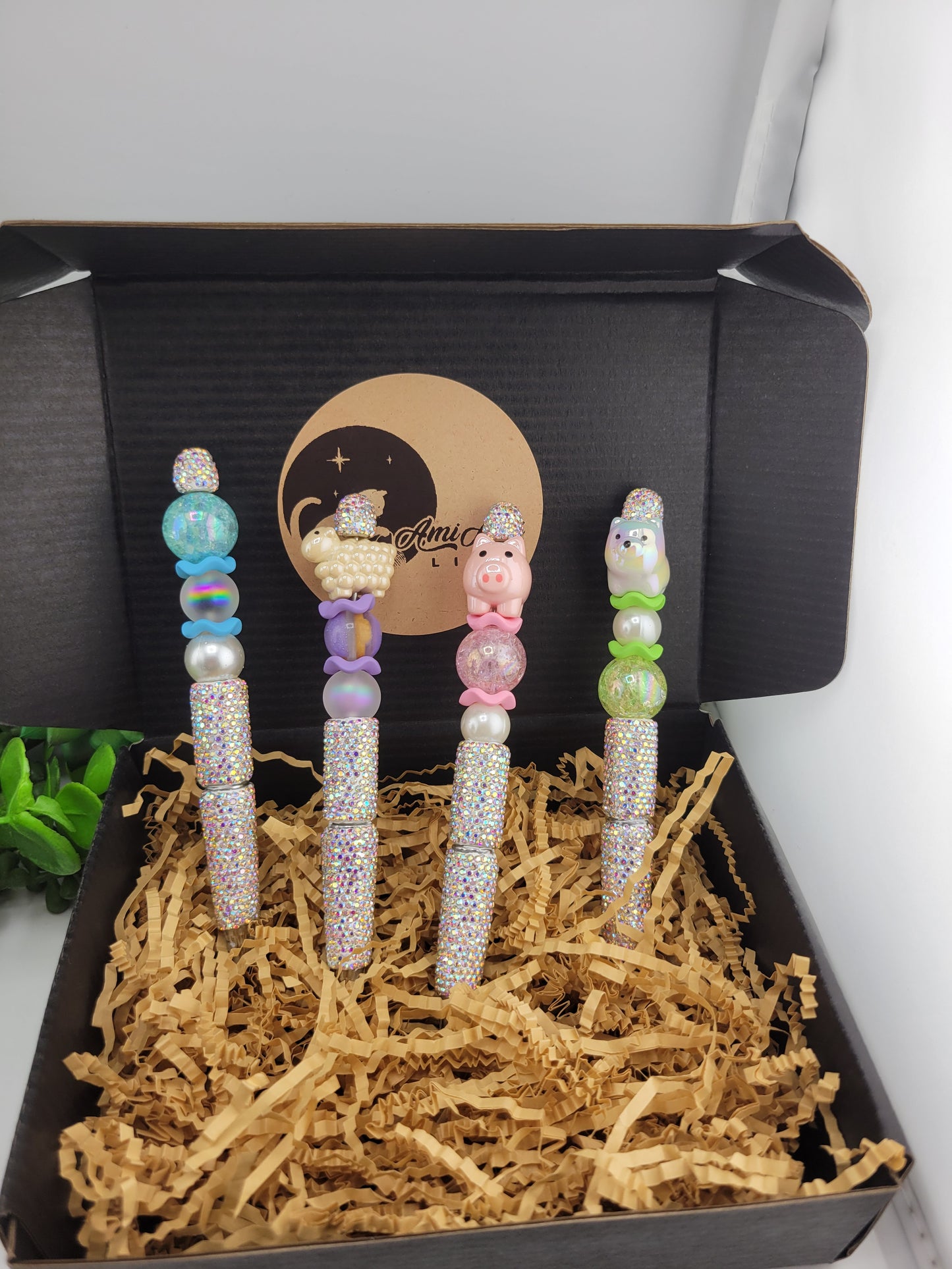 Mystery Gift Box Set, 3 products in one box, Beaded Pen, Straw Chain & Keychain Set – Handmade Gifts for Animal Lovers – Cute and Colorful Beaded Accessories