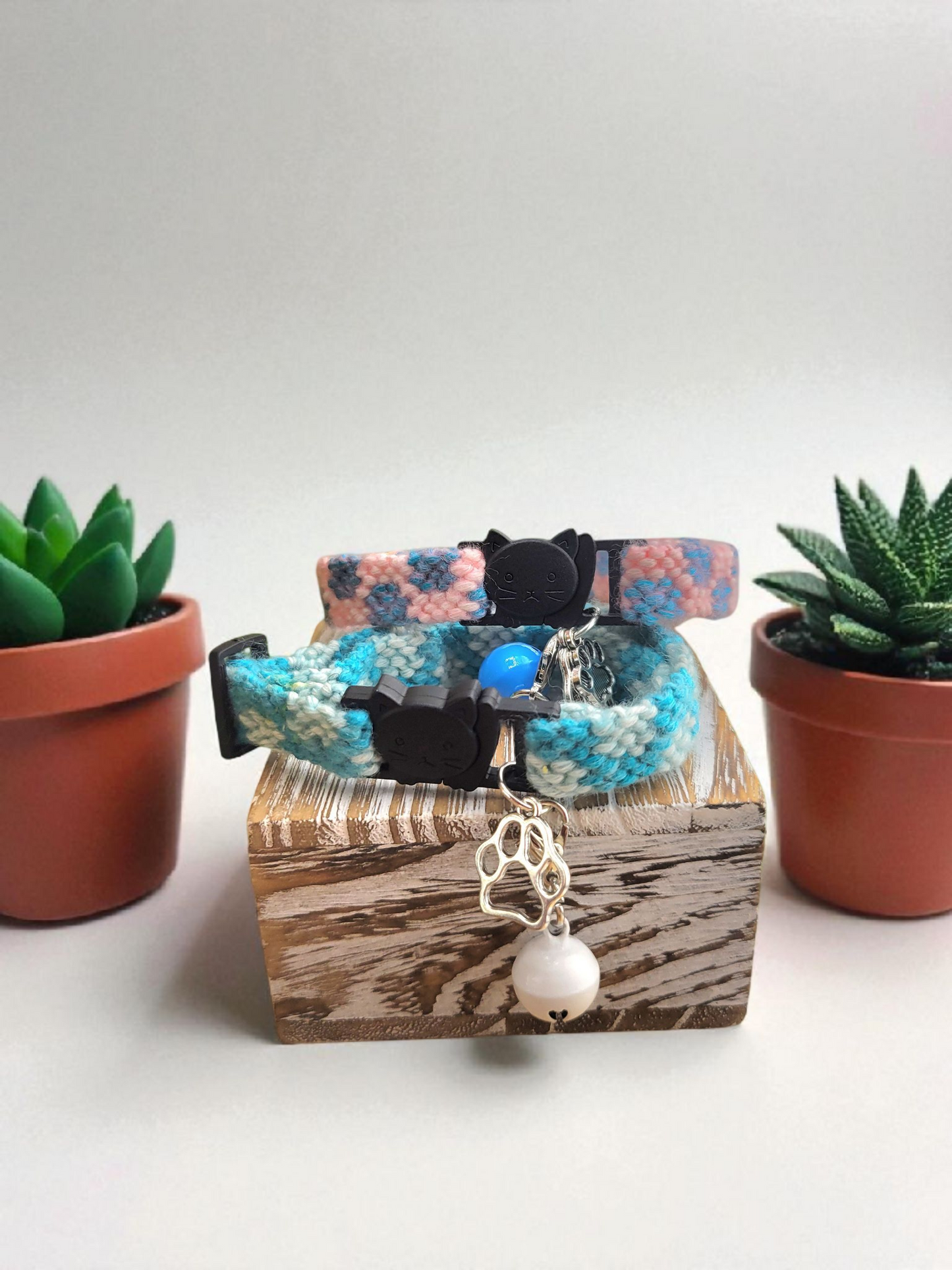 Designer Cat Collar: Woven Breakaway Polka Dots Cat Collars with Charm and Bell, Adjustable 8"-12"[20-30.5cm], Ideal for Girl Cats Male Cats, Kittens Puppies, Made with Soft Cotton, Fits Most Cats,